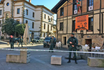 La Guardia Civil abandona la Herriko Taberna de Durango
