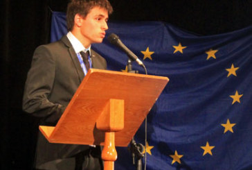 Un alumno de Jesuitas formará parte del comité organizador del Joven Parlamento Europeo