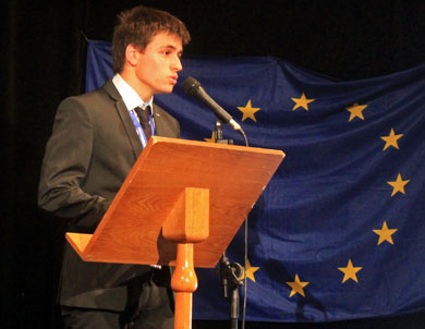 Un alumno de Jesuitas formará parte del comité organizador del Joven Parlamento Europeo