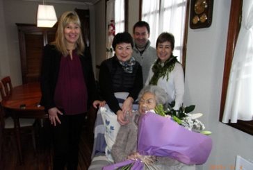 Elorrio homenajea a su vecina Maria Pilar Macazaga