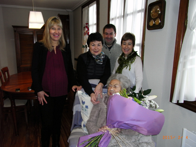 Elorrio homenajea a su vecina Maria Pilar Macazaga