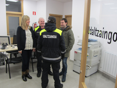 La Policía Municipal de Elorrio estrena comisaría “más amplia, cómoda y accesible”