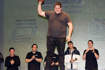 “Por mucho dinero que tuviese, no cambiaría de coche”