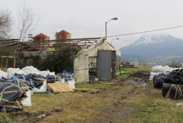 Elorrio desmantela una ruinosa edificación de Leiz ubicada en un paraje privilegiado