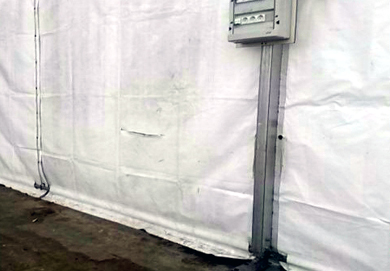 Rasgan por tercera vez la carpa donde se organizan actividades municipales en Elorrio