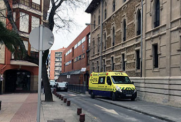 El PSE-EE recoge firmas para reclamar una ambulancia medicalizada y una enfermera