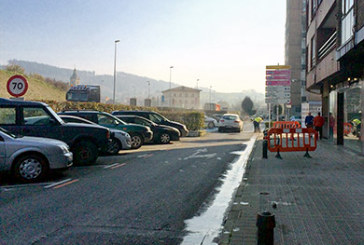 La calzada de Bidebarrieta se repara para evitar los charcos