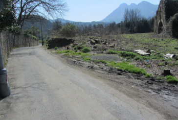 Elorrio ensanchará el vial de acceso al campo de fútbol y las piscinas de Elizalde