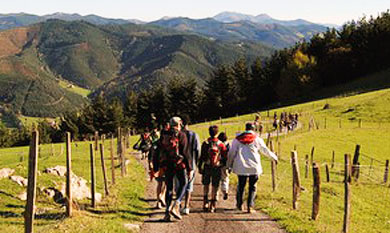 Aldoiatik Ubideara doan irteerarekin hasiko da ‘Ibilbideak familian’ programa