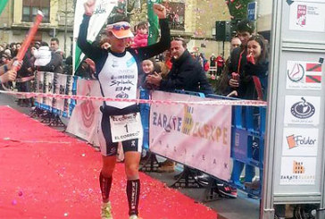 Gurutze Frades se impuso con autoridad en el triatlón de Castro Urdiales