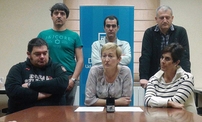 Concejales del PNV, en la rueda de prensa ofrecida esta mañana.