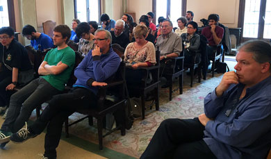 Bildu y Aralar silencian a PNV, PSE-EE y PP en un pleno de más de tres horas de duración