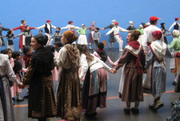 Eskualdeko zortzi dantza talde bilduko dira bihar Elorrioko Umeen Euskal Jaian