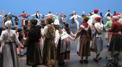 Eskualdeko zortzi dantza talde bilduko dira bihar Elorrioko Umeen Euskal Jaian