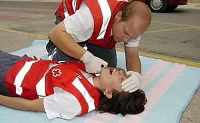 La asamblea comarcal de la Cruz Roja organiza un curso de primeros auxilios en Durango
