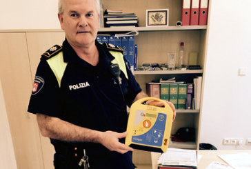 La Policía Municipal de Elorrio adquiere un desfibrilador