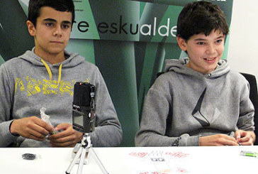 Gorka Rodríguez y Beñat Uriarte, de Jesuitas, ganan el concurso de ‘Clases sin humo’