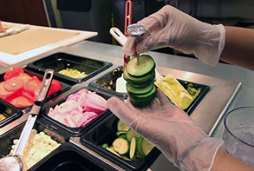 Dendak Bai organiza un curso de manipulación de alimentos