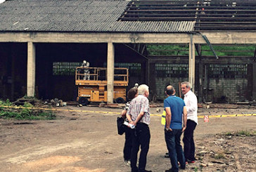 La serrería Belakortu se despide del casco urbano de Iurreta tras 82 años