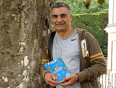 Luis Bañeres regresa con su humor más “marciano”