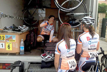 El Bizkaia-Durango solicita donaciones para compensar el robo de material deportivo