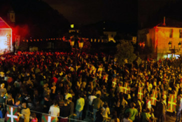 Eskean Kristo, Vendetta eta Skakeitan taldeak joko dute Mañariko Andra Marietan