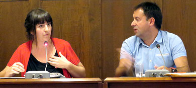 EH Bildu y el PNV se enzarzan por las liberaciones de Idoia Buruaga y Xabier Domínguez