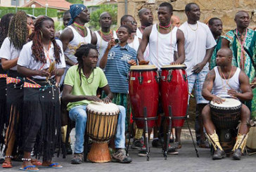 Zaldibar celebra su diversidad con una fiesta multicultural