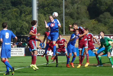 Un Amorebieta a remolque logra remontar ante la Real B