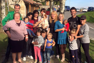 Kim vuelve con su familia