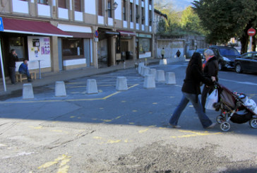 El PNV de Elorrio dice que los pivotes de Errebonbillo kalea “incumplen la ordenanza”