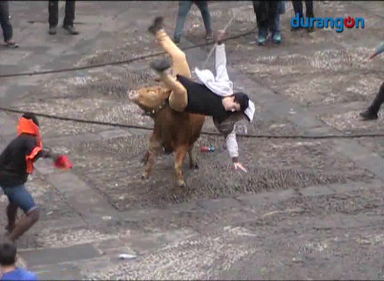 Durango despide a Patxikotxu con baile y deporte