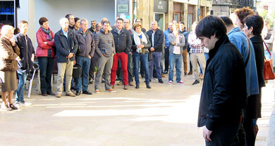 Concentraciones silenciosas en Durango y Amorebieta por los atentados de París