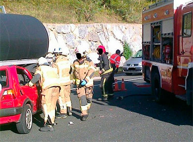 Un herido en Iurreta tras volcar su vehículo en la AP-8