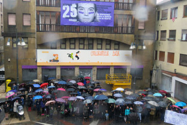Cientos de personas desafían al mal tiempo para dar pasos contra la violencia machista