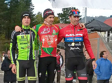 Larrinaga supera en Berriz a Hernández, que logra el título vizcaíno de ciclocross