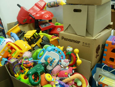 Podemos y Herriaren Eskubidea recogerán juguetes y ropa a partir del viernes