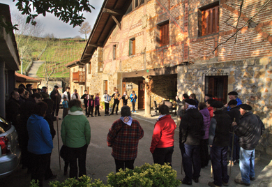 Bizkaiko bederatzi herritako Gabon aurreko koplen topaketa egingo da Iurretan