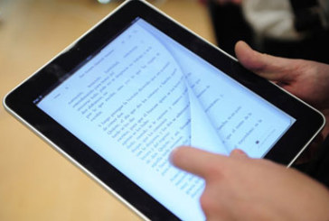Un taller en el Centro Zelaieta enseñará a manejar los libros electrónicos de E-liburutegia