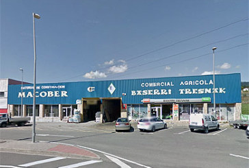 Condenado a dos años por asaltar dos empresas de Berriz con un coche robado