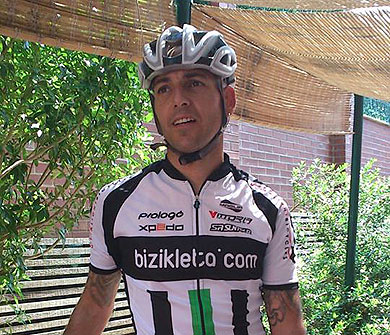 Fallece en un accidente en Berriz el exciclista durangarra Aitor Bugallo