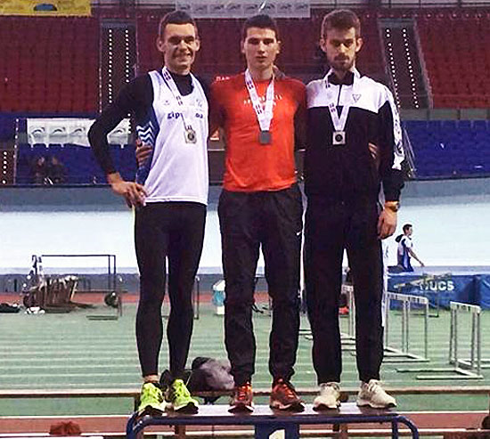 Txomin Marañon se proclama campeón de Euskadi de 3.000 metros en pista cubierta