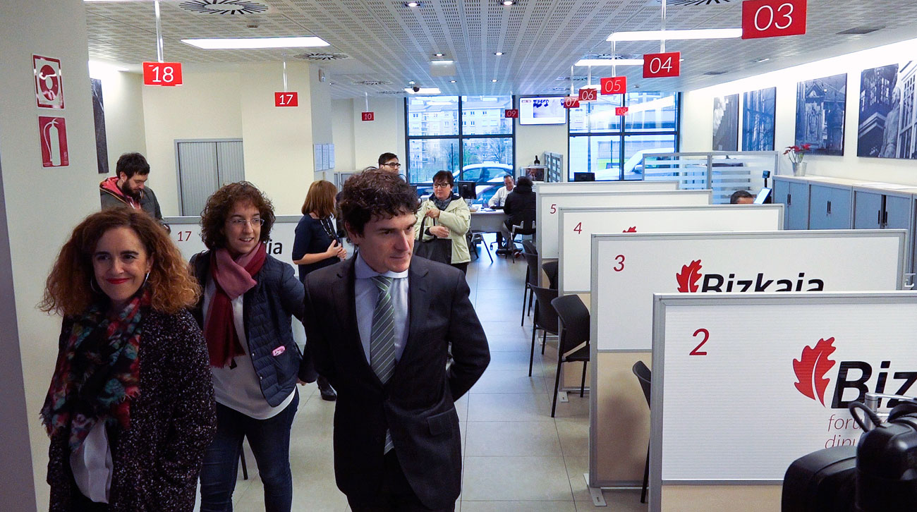 La Diputación abre en Durango la primera oficina de atención integral a la ciudadanía de Bizkaia