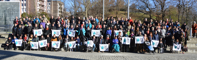 Zornotzako kultur eta kirol taldeetako kideek babesa eman diote herri-galdeketari