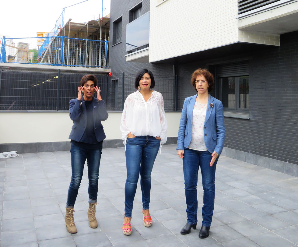 Durango empieza a entregar las llaves de las VPO de Faustegoiena, con pisos en alquiler para jóvenes