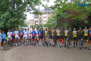 La Duranguesa presenta a los ciclistas ingleses y franceses de su programa de intercambio