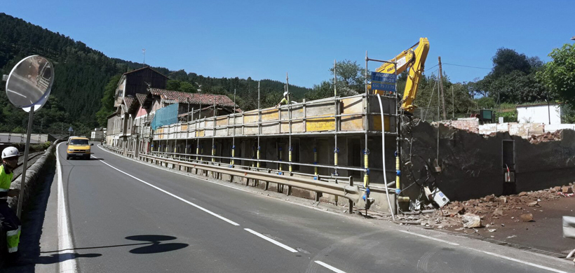 La demolición de las viviendas de Astepe afectadas por las termitas entra en su recta final