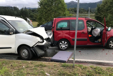 Seis heridos, de los que tres han sido trasladados al hospital, en el accidente de Amorebieta