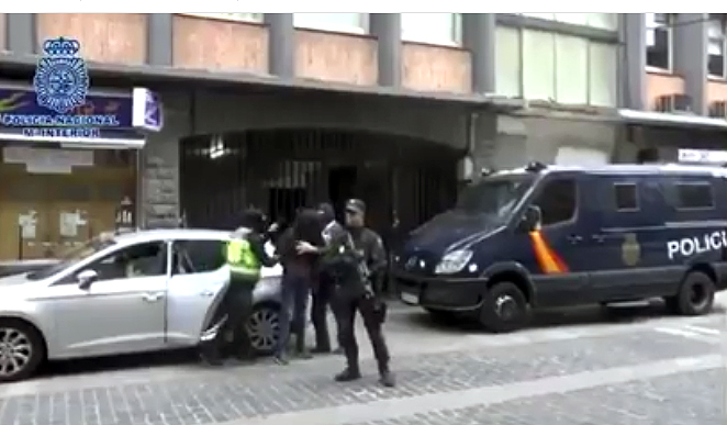 El presunto yihadista de Durango propinaba “duras palizas” a su pareja para lograr su conversión