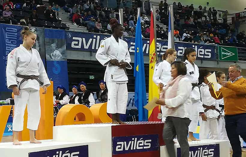 Deniba Konare gana la Supercopa de Avilés y logra la clasificación directa para el Campeonato de España